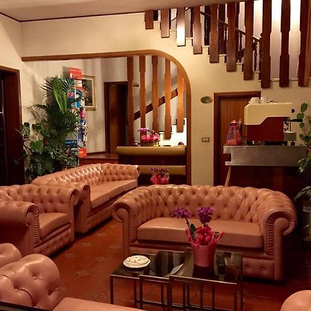 Meuble Lariana Otel Bellaria-Igea Marina Dış mekan fotoğraf