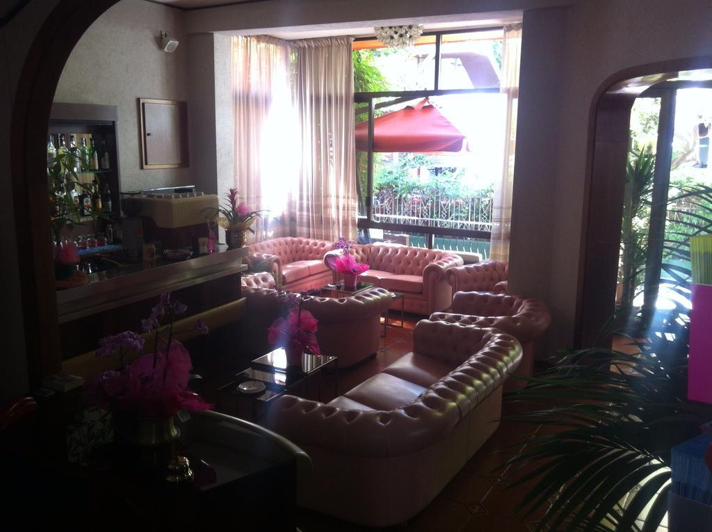 Meuble Lariana Otel Bellaria-Igea Marina Dış mekan fotoğraf