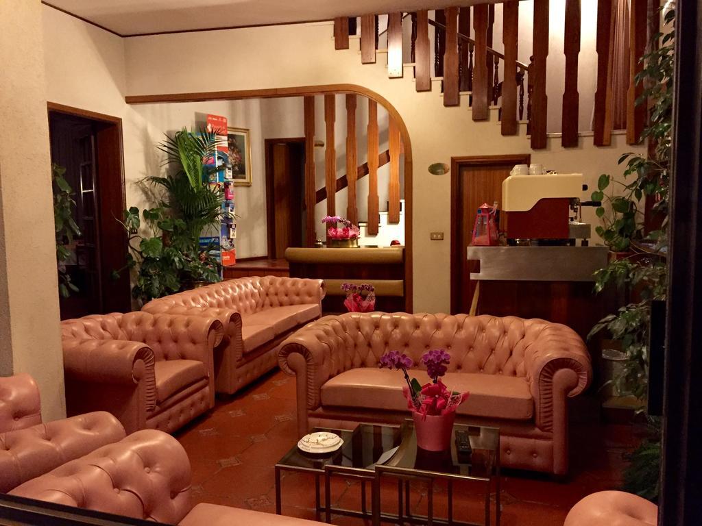 Meuble Lariana Otel Bellaria-Igea Marina Dış mekan fotoğraf